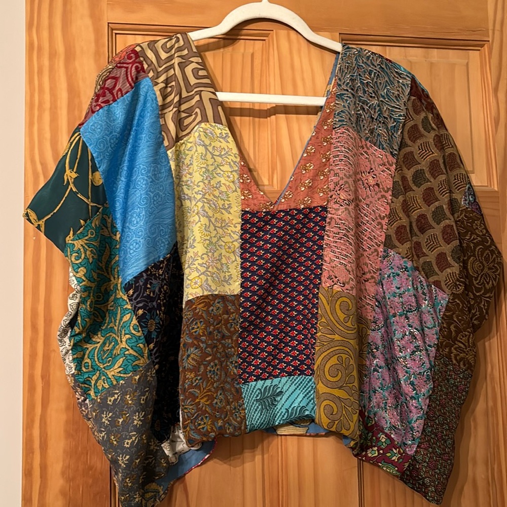 KB Goddess crop top~ silly & artsy!! These colors match ALL! ♥️📿✨☮️